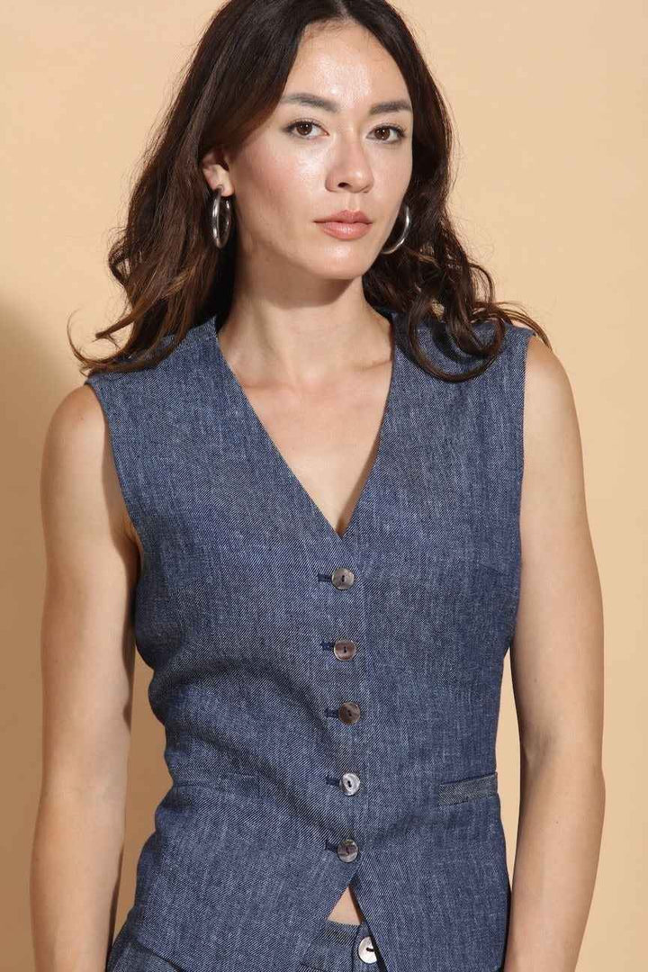 100% Linen Twill Vest With Adjustable Waist By Jessie Liu - Moxiebainbridge