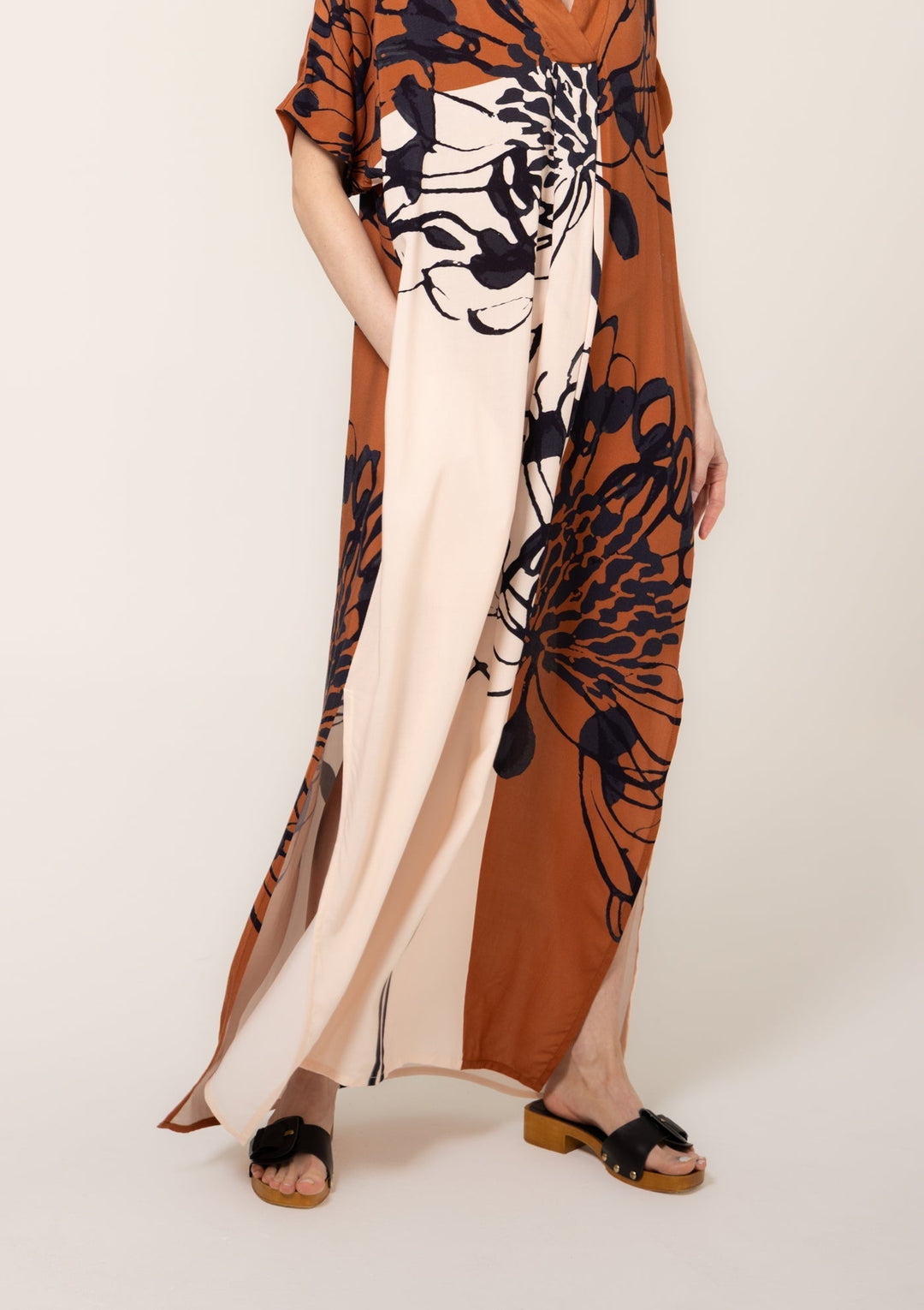 The Allegra Kaftan LuLu By Bel Kazan - Moxiebainbridge