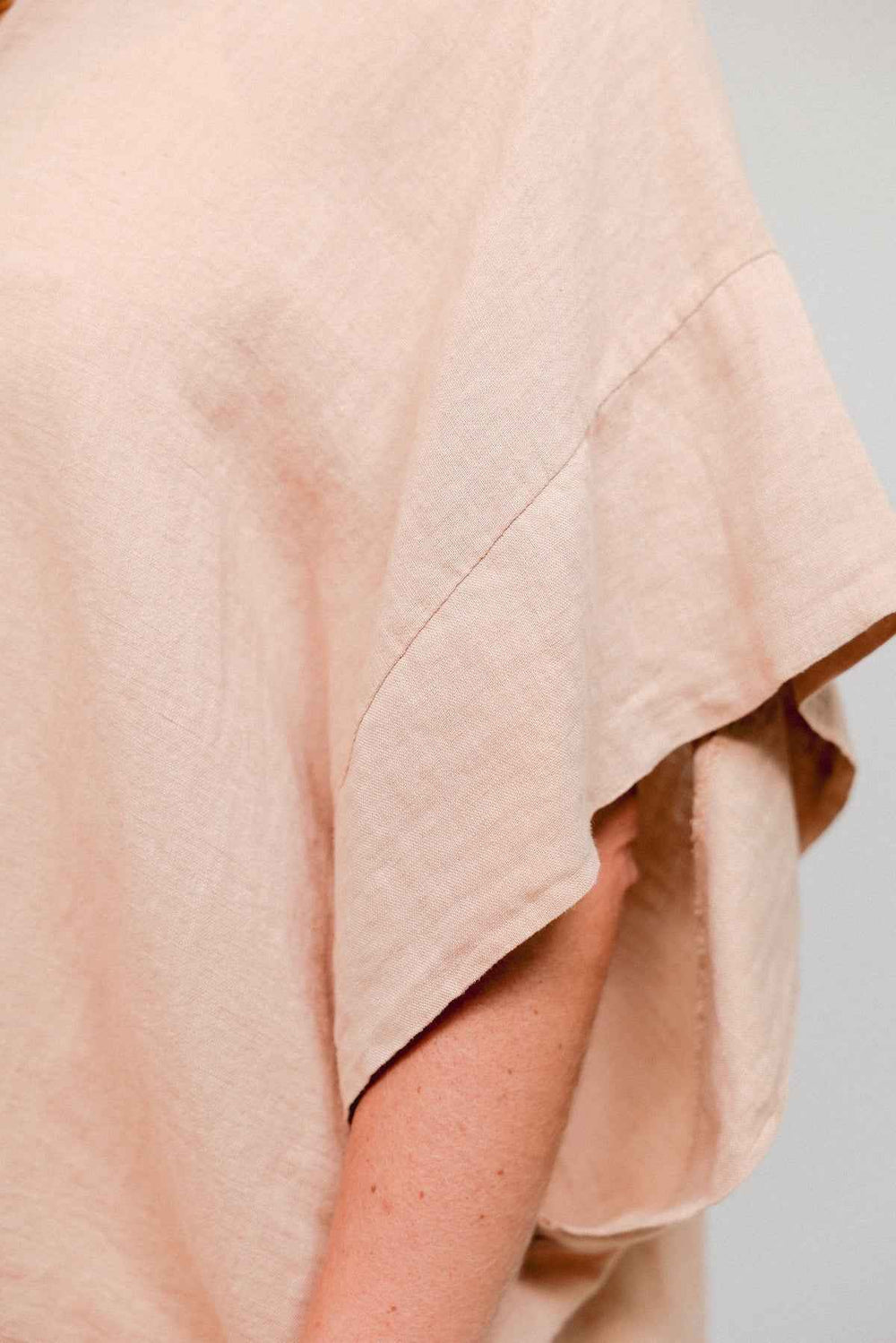 Linen Wide Sleeve 3 Button Collar Top By Saga - Moxiebainbridge