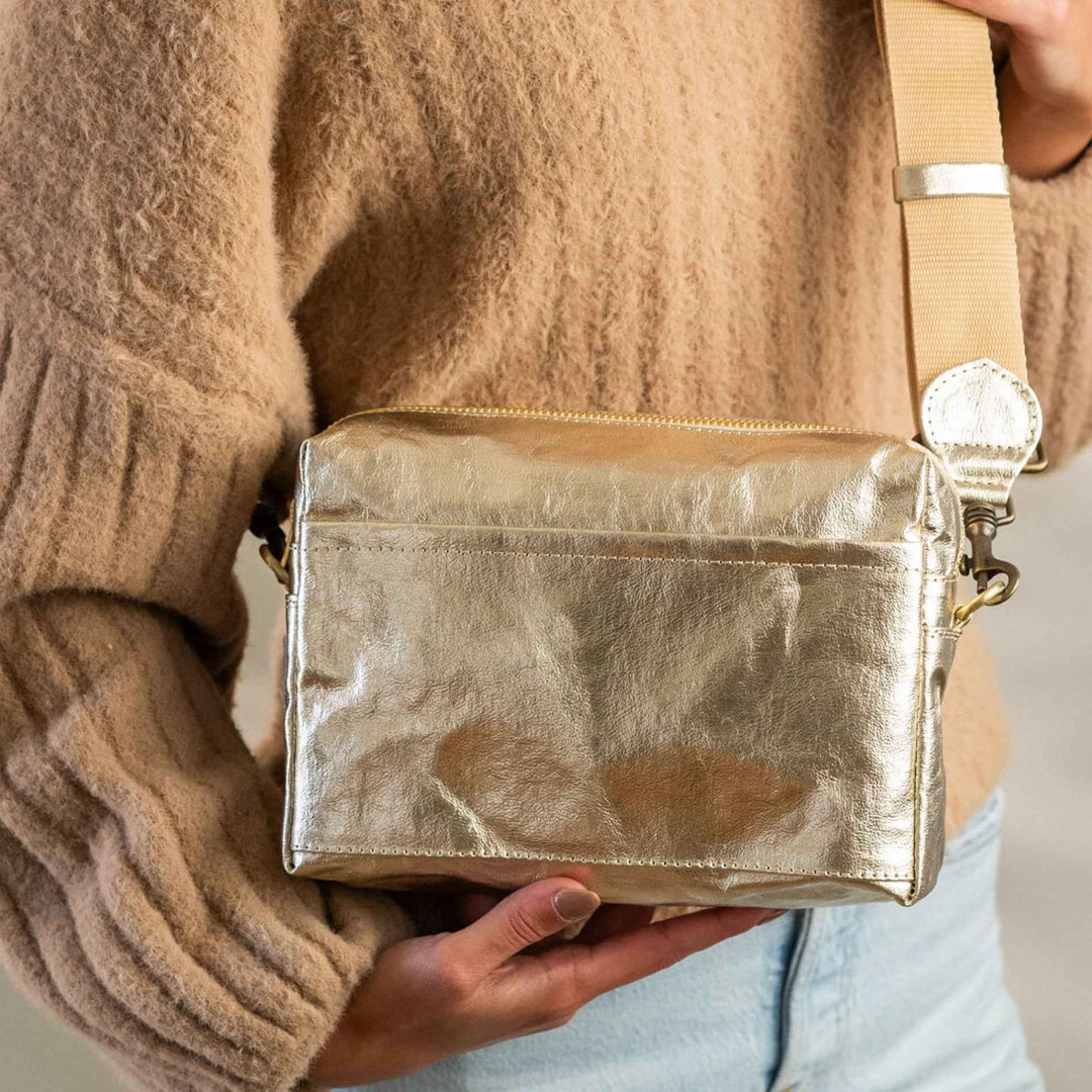 Tracolla Crossbody Bag Large Platino By Uashmama