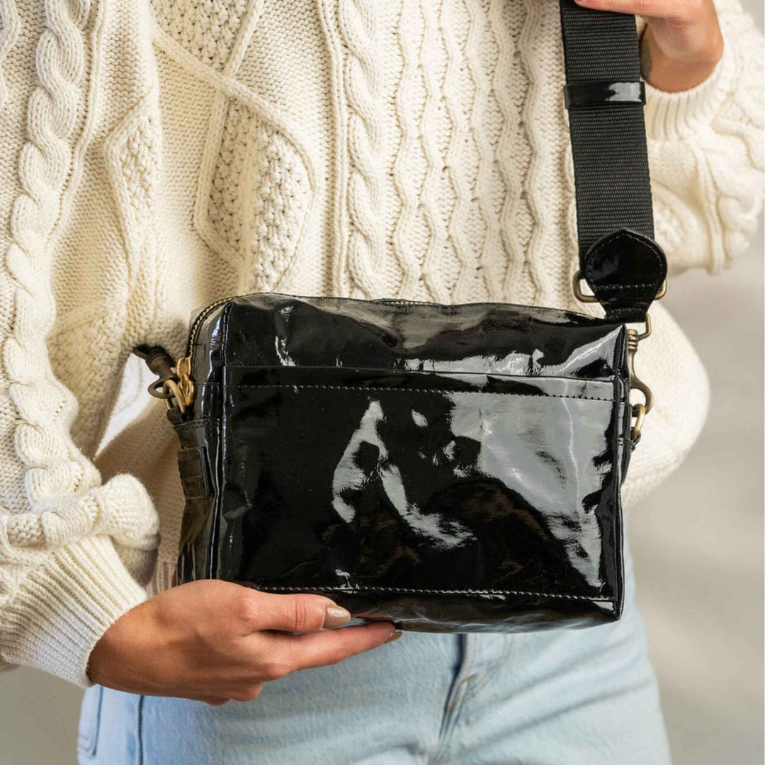 Tracolla Bag Large Vernice Glossy Black By Uashamma