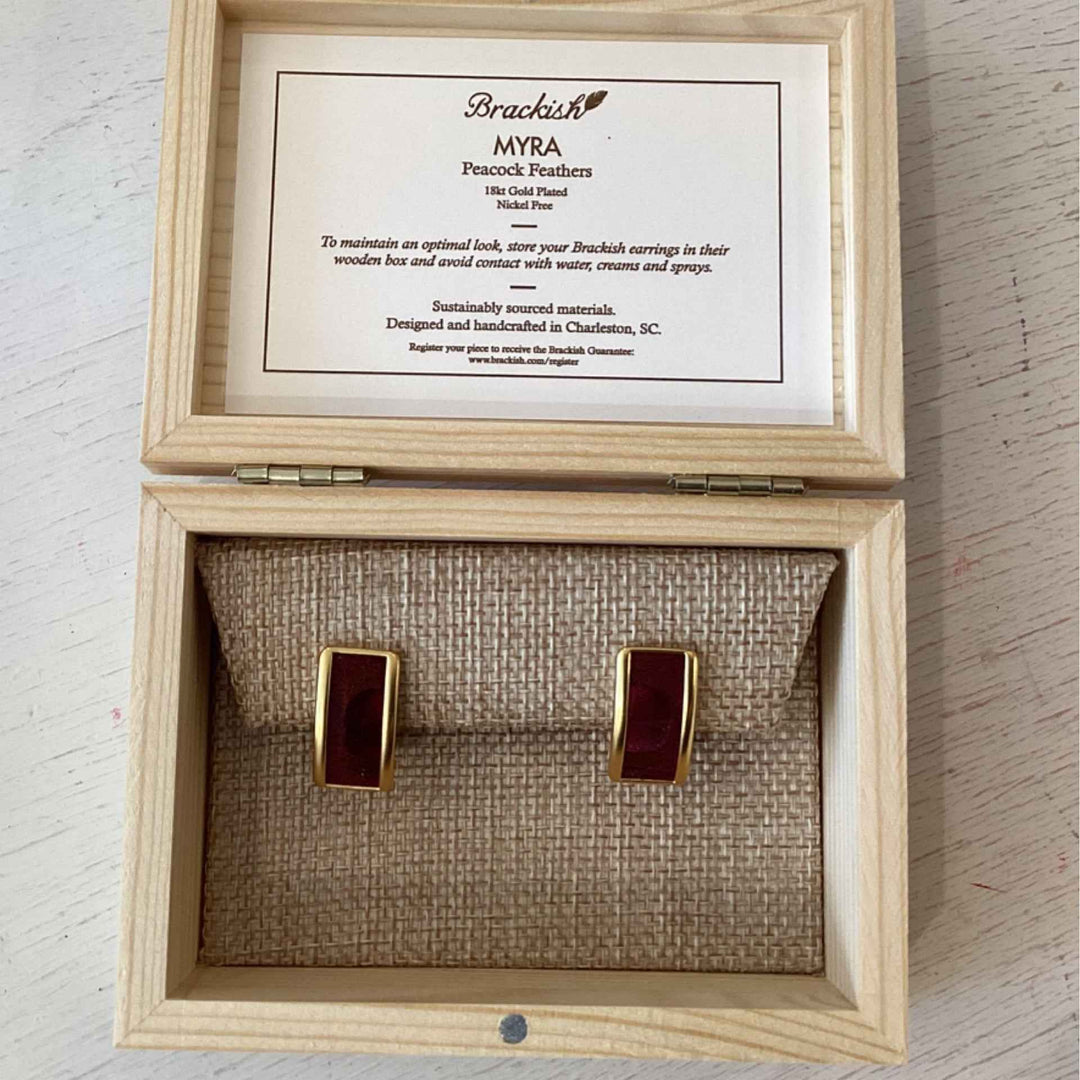 Myra rectangle stud earring