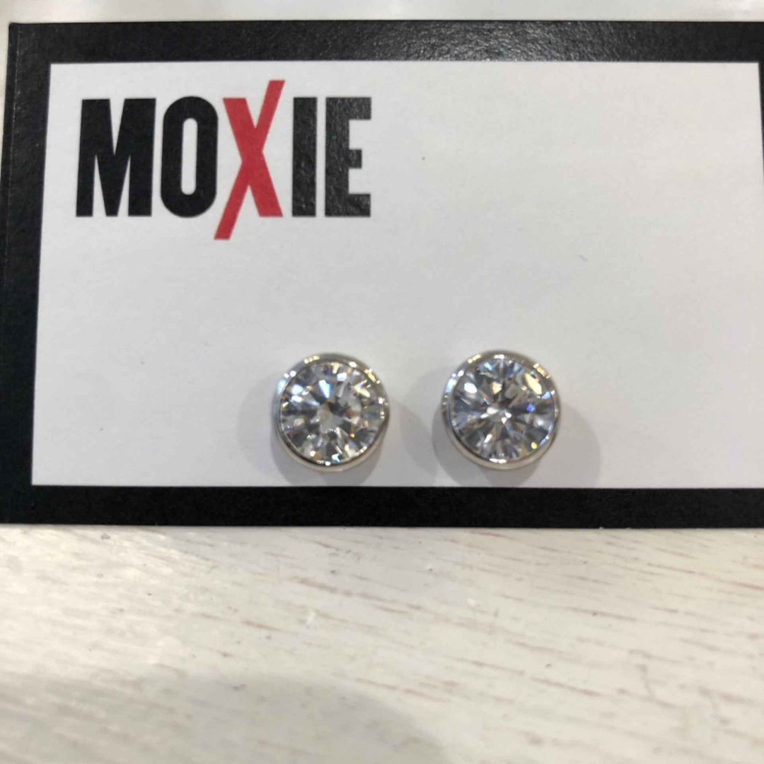 Silver Bezel Stud  Earring ByBe-Je