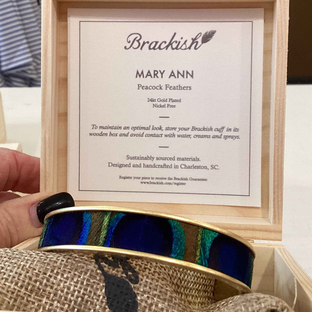 Mary Ann. Thin cuff